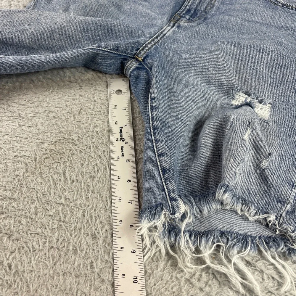 Lucky Brand Mens Distressed Denim Shorts Light Wash Frayed Hem Size 30
